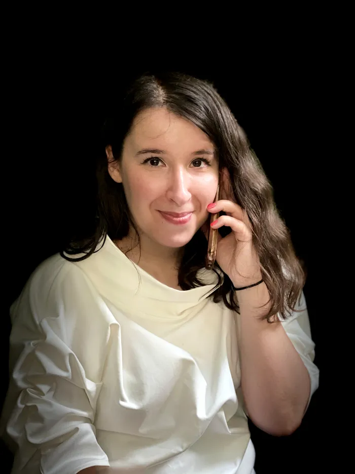 imagine portret fundal negru contur iphone 11 pro max