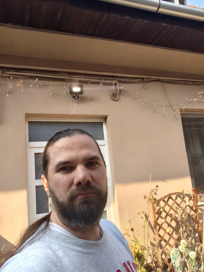 Selfie cu motorola signature