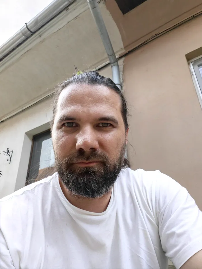 Selfie cu HONOR 600 Pro
