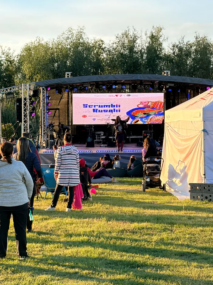 Scrumbii de Rusalii este un festival cu personalitate puternică