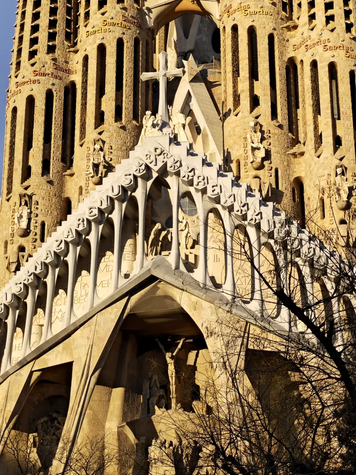 sagrada familia antonio gaudi foto iulia kelt (6)