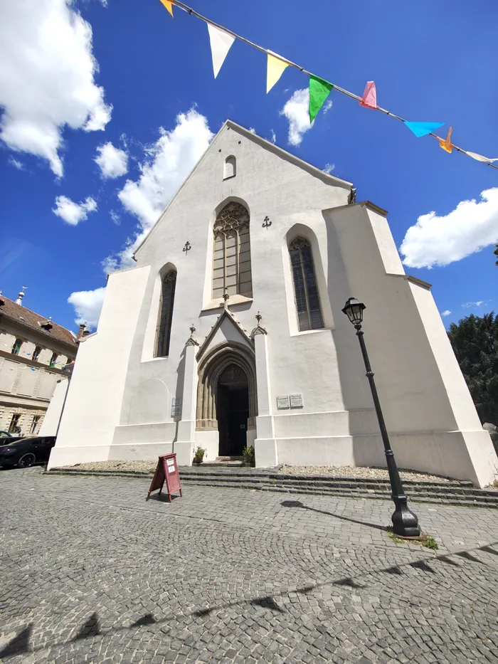 Un cadru ultra-wide de la distanță mică spune o poveste interesantă cu Motorola Signature / foto: Playtech