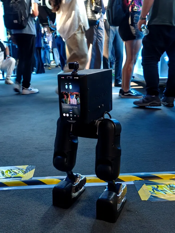 honor china robot phone (8)