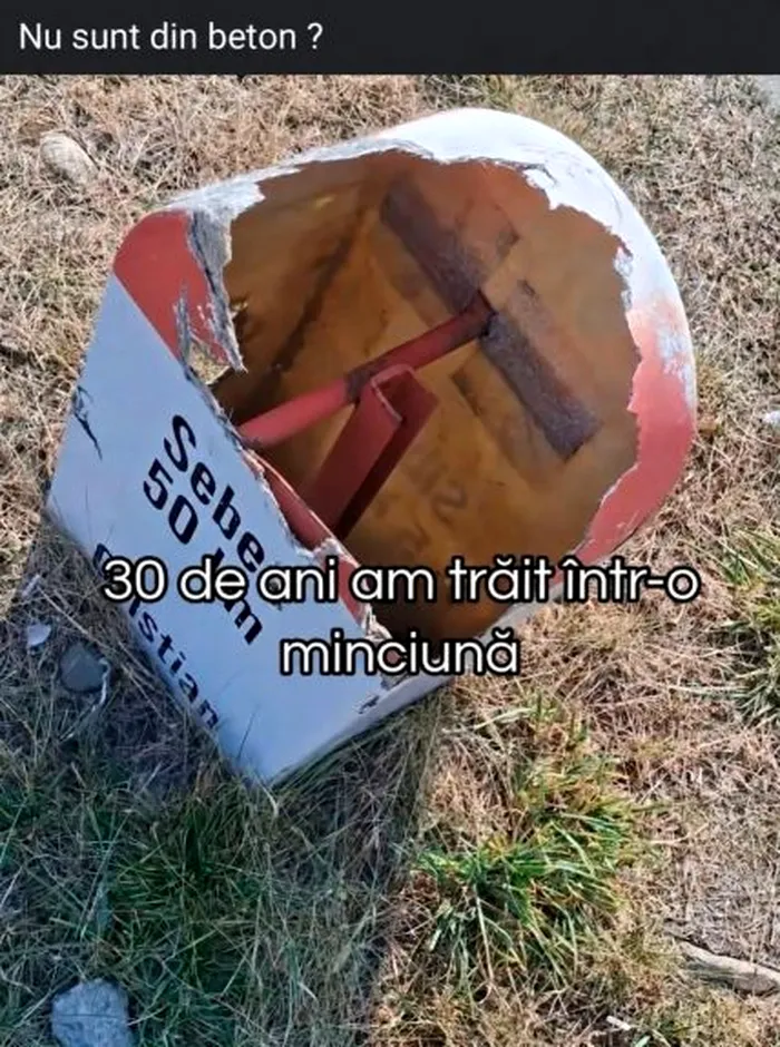 Noile borne de pe marginea şoselelor din România (Foto: Reddit)