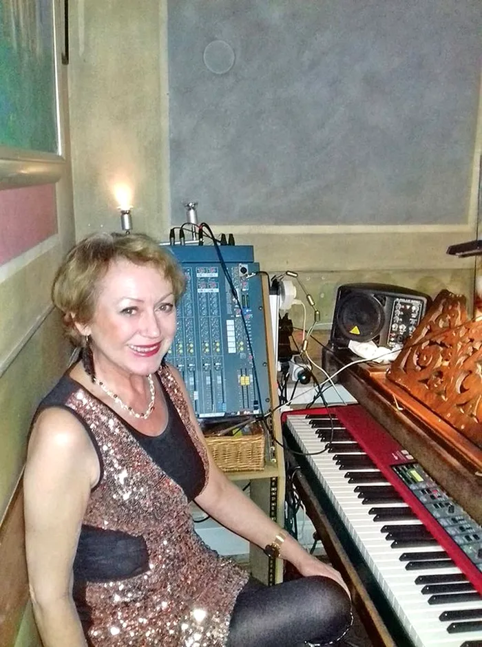 Carmen Harra este în doliu. Fosta colegă de trupă a murit