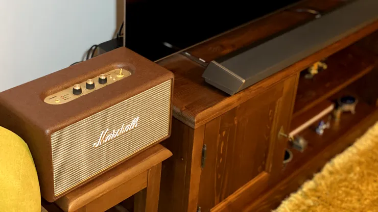 Cum legi soundbarul la televizor fără bătăi de cap. Ghid simplu pentru sunet mai bun acasă