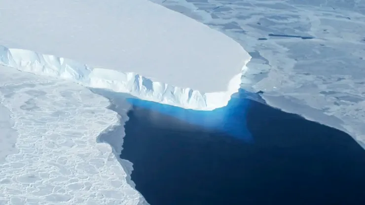 Antarctica revine în forță: patru ghețari câștigă masă și schimbă prognoza climatică
