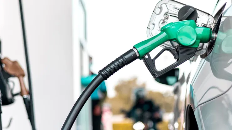 Motivul pentru care benzina şi motorina sunt mai ieftine în Bulgaria. De ce în România preţurile au crescut de la o zi la alta