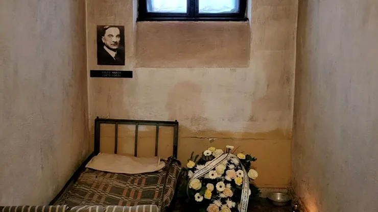 73 de ani de când s-a stins lumina în celula nr 9. Marele Iuliu Maniu: torturat, chinuit, condamnat, dar cu spiritul neînvins: „Eu de la calea ma nu mă abat!”