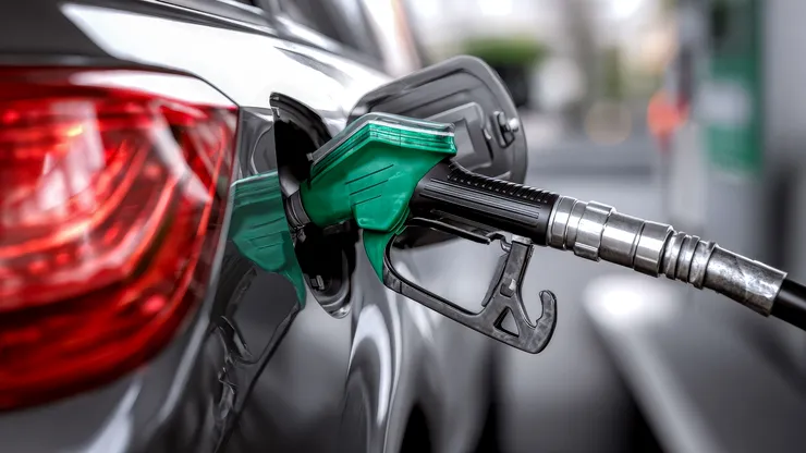 La ce turație trebuie să mergi ca să consumi mai puțin carburant. Economiile pot fi surprinzătoare