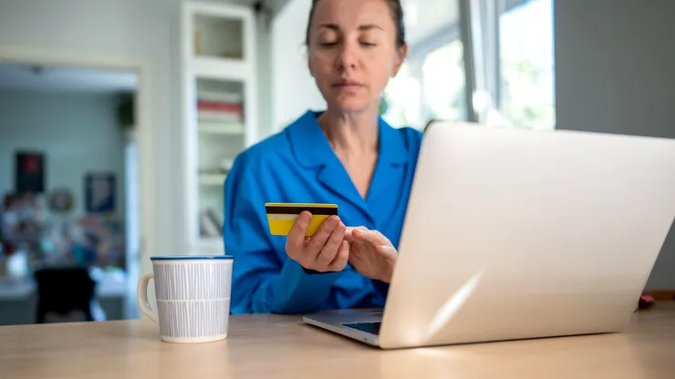 Noua țeapă online care promite bani rapizi: DNSC te avertizează să nu cazi în capcană