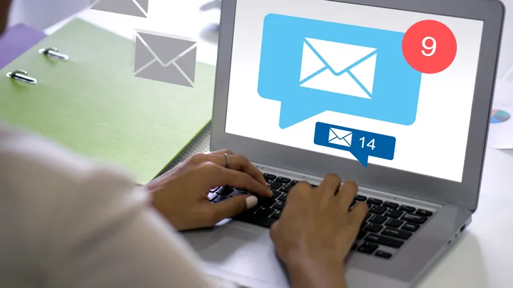 Cum scrii emailuri perfecte cu ajutorul inteligenței artificiale