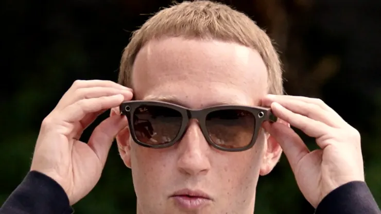 Ochelarii smart ai lui Zuckerberg ar ascunde o funcție de „spionaj”. O anchetă de presă ridică noi semne de întrebare despre Meta