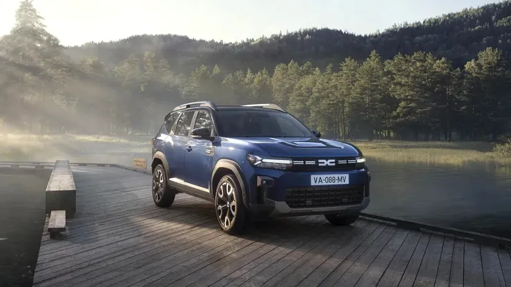 Dacia Bigster face praf rivalii hibrizi la autonomie. SUV-ul românesc care merge peste 1.300 km cu un plin
