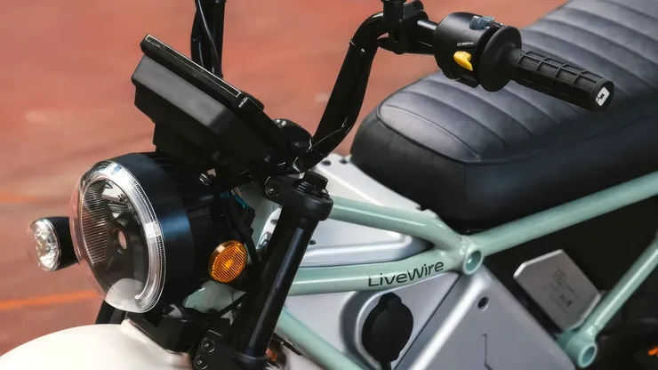 Harley intră în zona motocicletelor electrice accesibile. LiveWire S4 Honcho pornește de la aproximativ 4.600 de euro