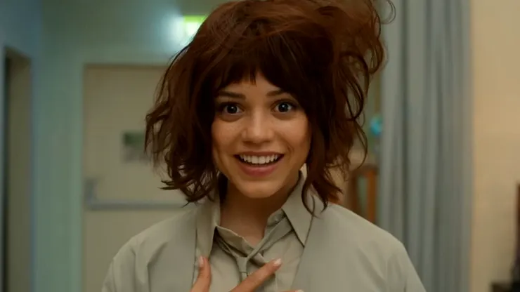Jenna Ortega devine un robot care vrea să salveze o familie: primul trailer „Klara and the Sun” arată o altă față a lui Taika Waititi