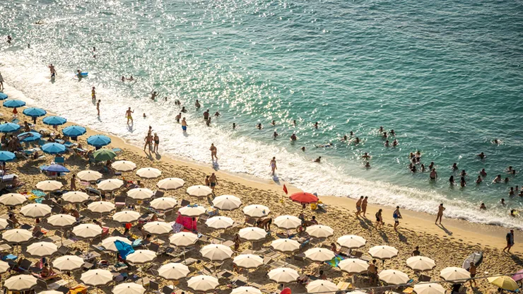  Cât costă o vacanță de familie în 2026 și cum îți planifici bugetul