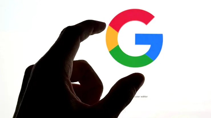 Google introduce recuperarea contului prin selfie video. Cum te poate ajuta noua funcție