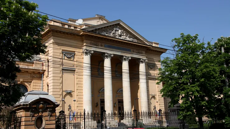 Ce facultăți au făcut românii care au acum joburi decente. Cât au studiat și unde au ajuns să lucreze: „Geografie. Acum sunt contabil”