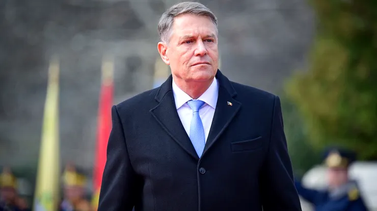Ce se întâmplă cu milionul de euro cerut de ANAF de la Klaus Iohannis. Fostul președinte nu a mai apărut în public de luni bune