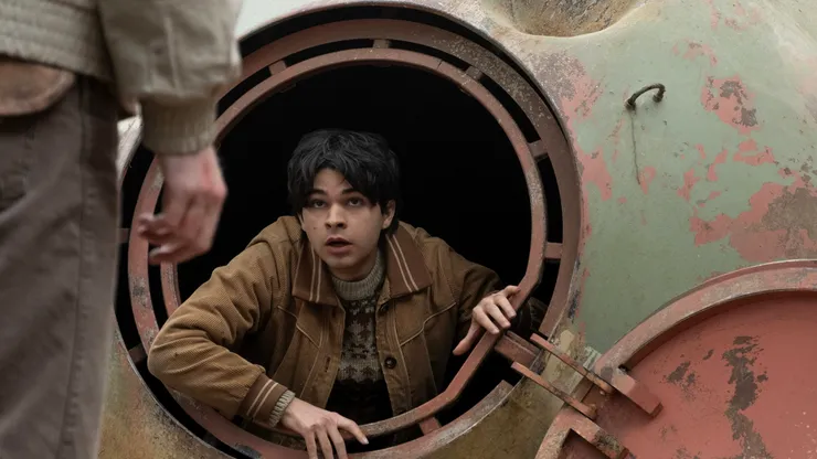 „Tales from the Loop” REVIEW: Unul dintre cele mai frumoase seriale SF pe care le-am văzut. O poveste despre oameni, singurătate și timp, ascunsă sub aparența science-fiction